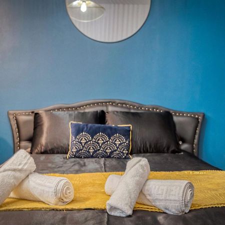 Le Blue Love - Love Room - Championnet グルノーブル エクステリア 写真