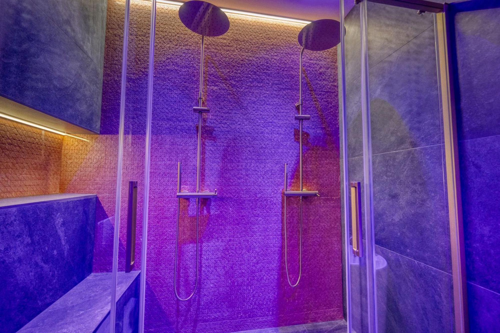 Le Blue Love - Love Room - Championnet グルノーブル エクステリア 写真