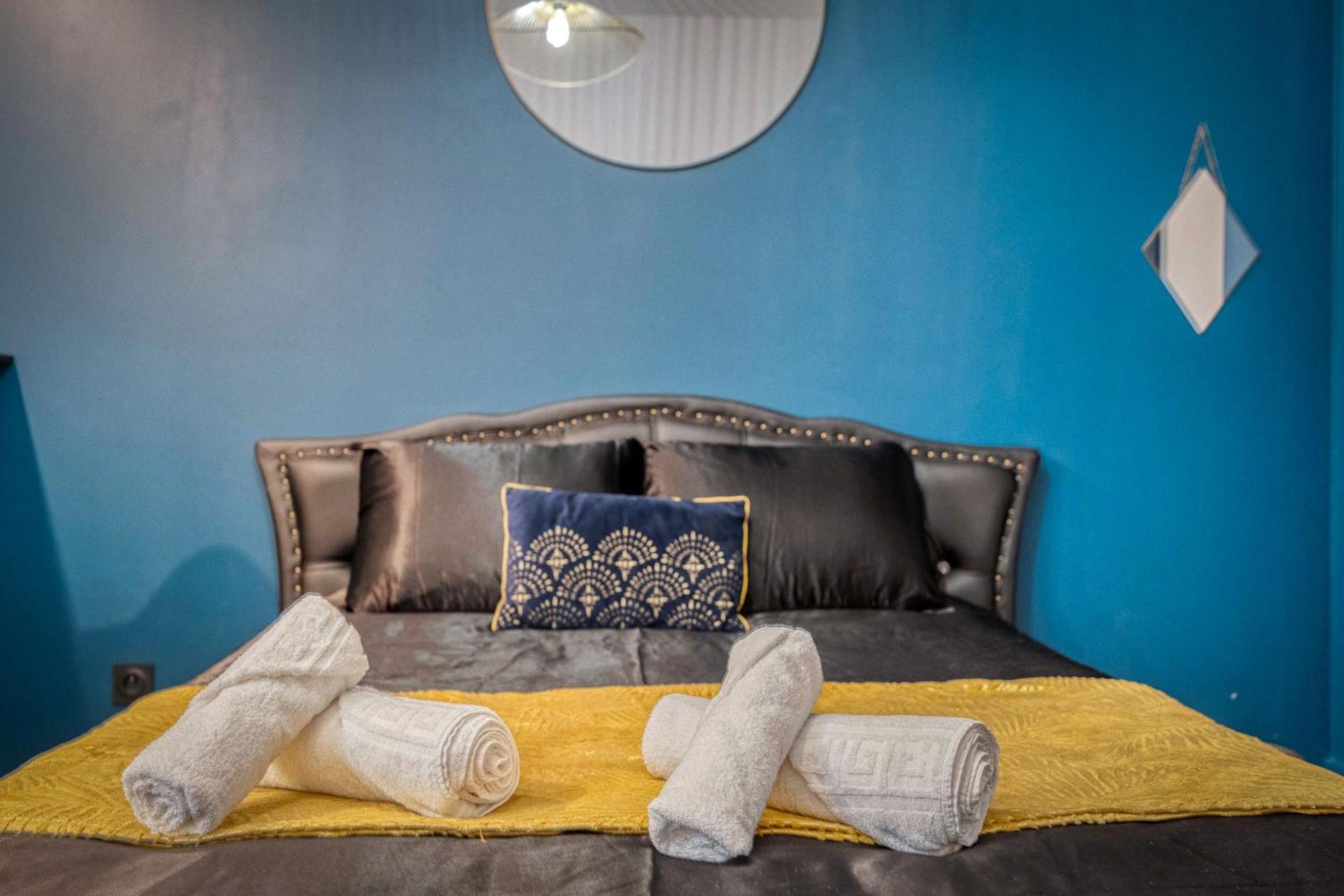 Le Blue Love - Love Room - Championnet グルノーブル エクステリア 写真